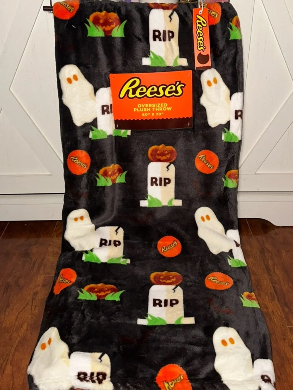 Reese's Halloween Ghost Plush Throw Blanket